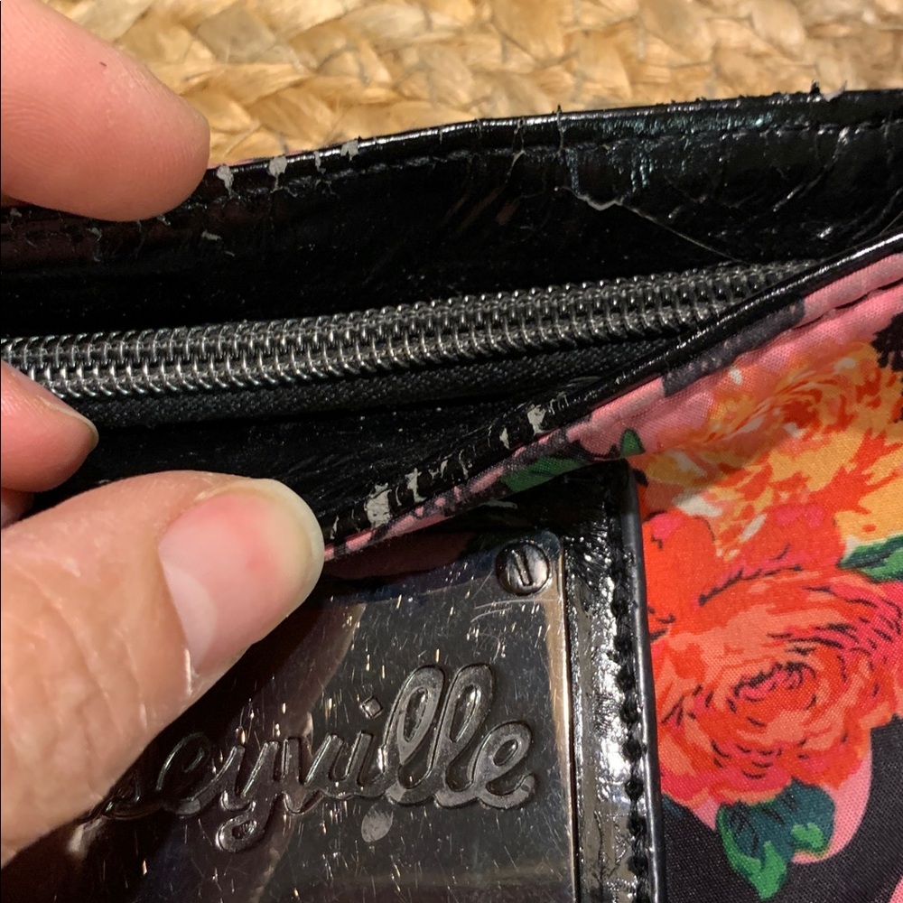 Betsey Johnson Pink Floral Skulls and Roses Crossbody Bag - Picture 5 of 16